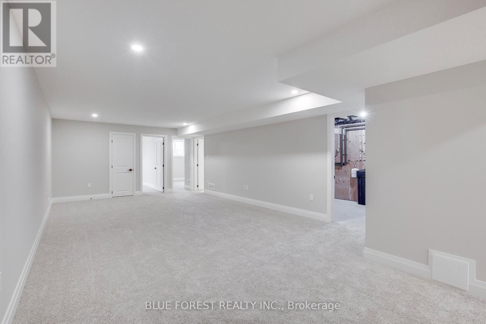 140 SHIRLEY STREET Image 25