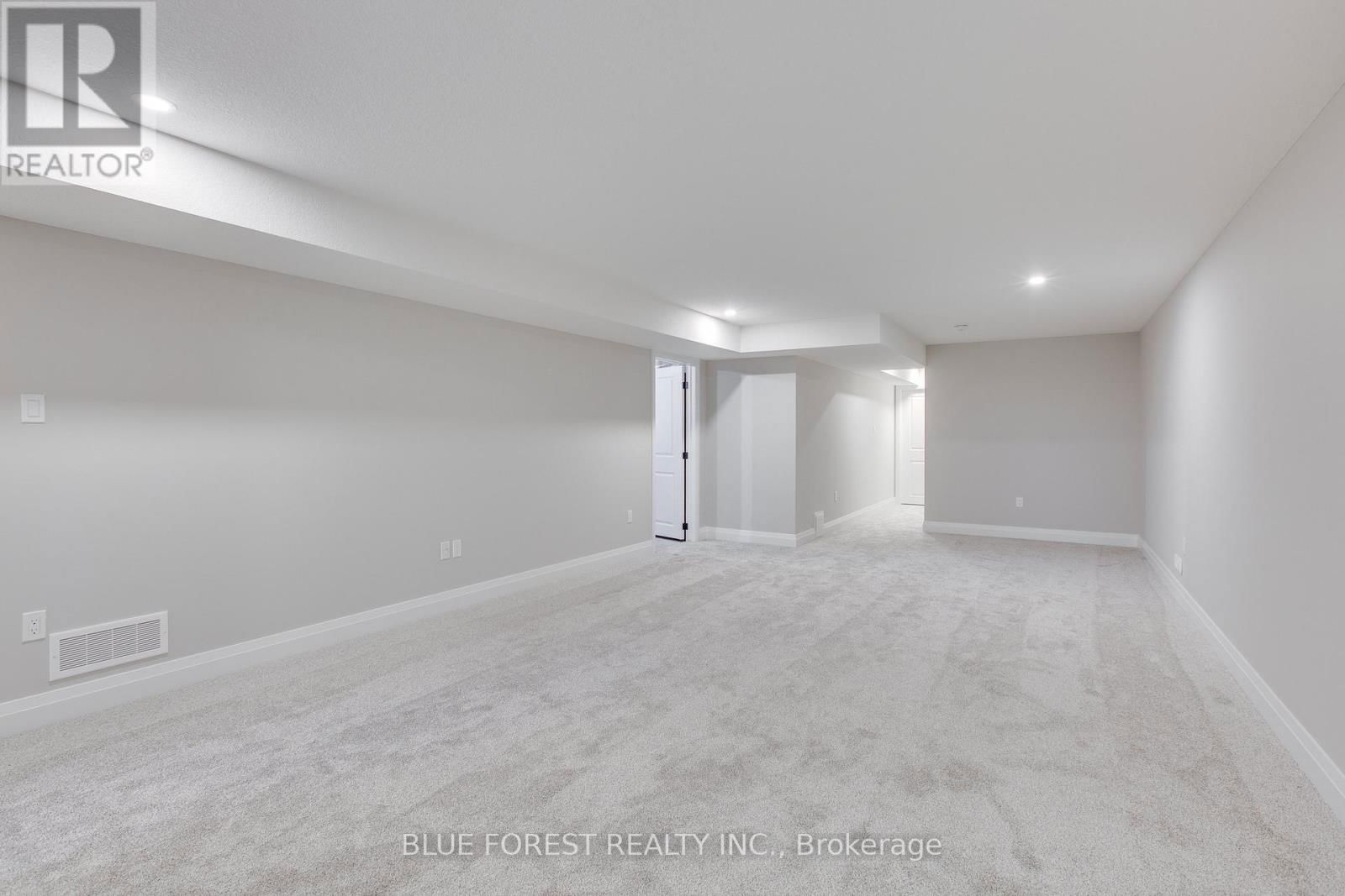 140 SHIRLEY STREET Image 26