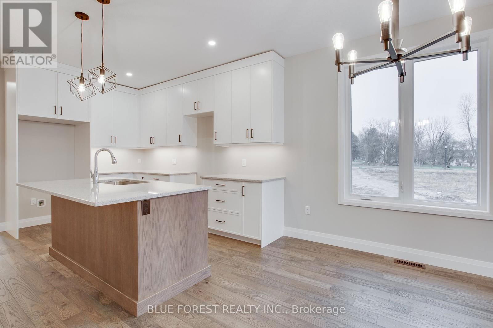 140 SHIRLEY STREET Image 9