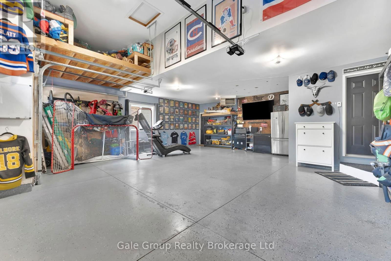 35 HENRY STREET Image 41