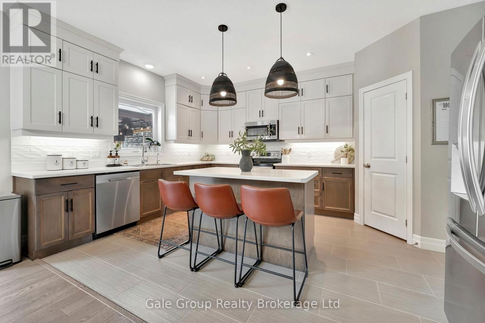 35 HENRY STREET Image 9