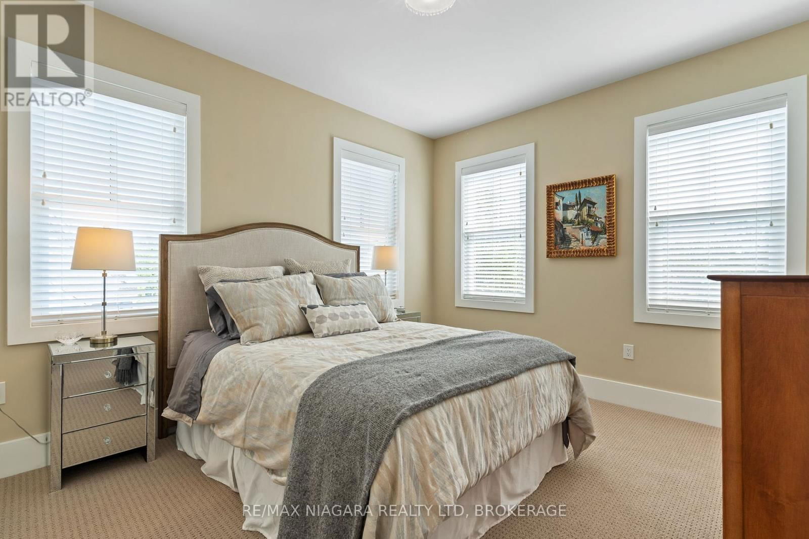 12 MURRAY STREET Image 24