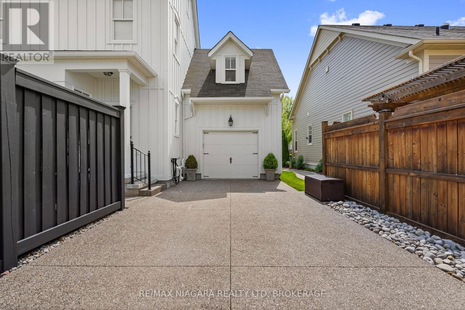 12 MURRAY STREET Image 44