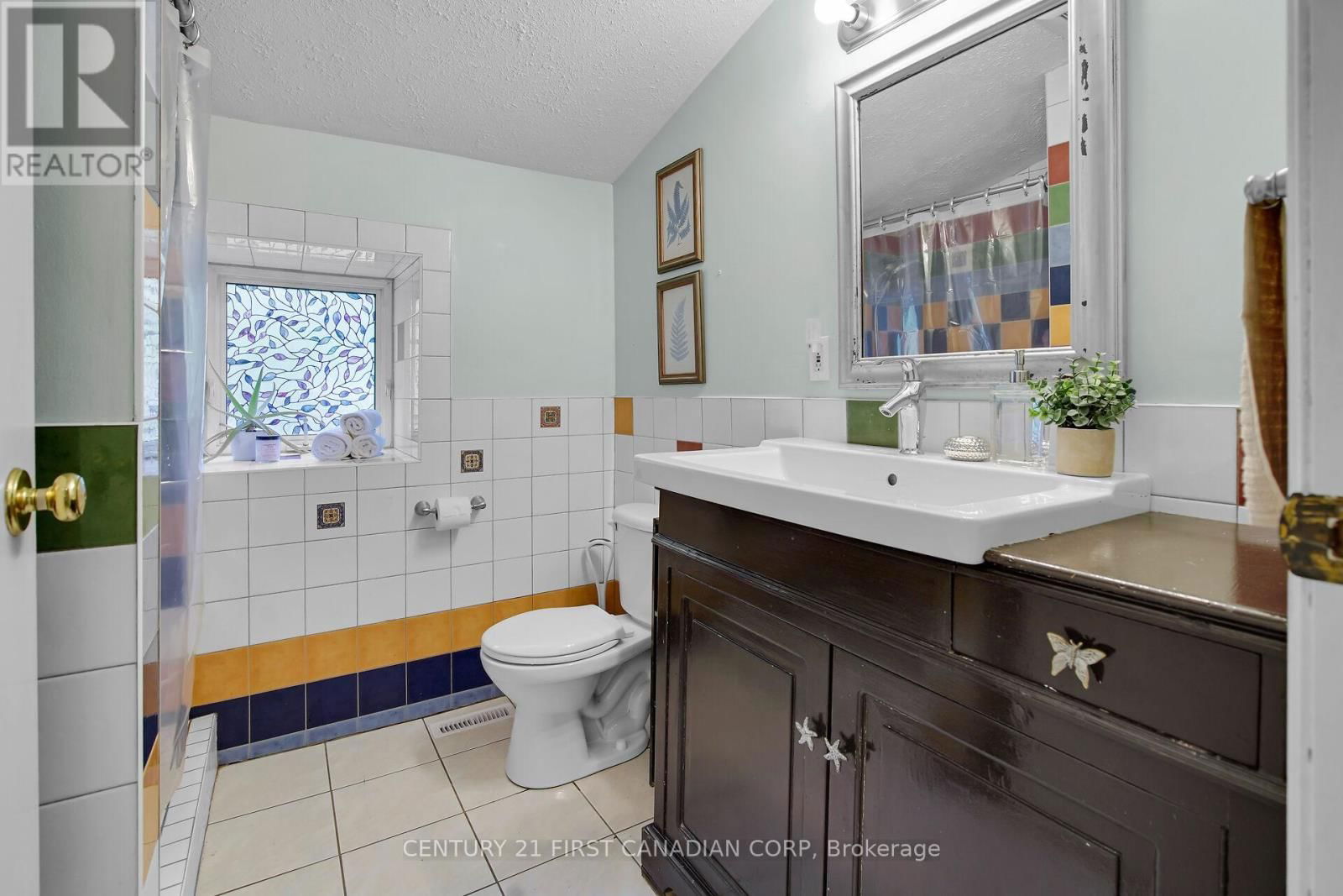 425 OLD WONDERLAND ROAD Image 22