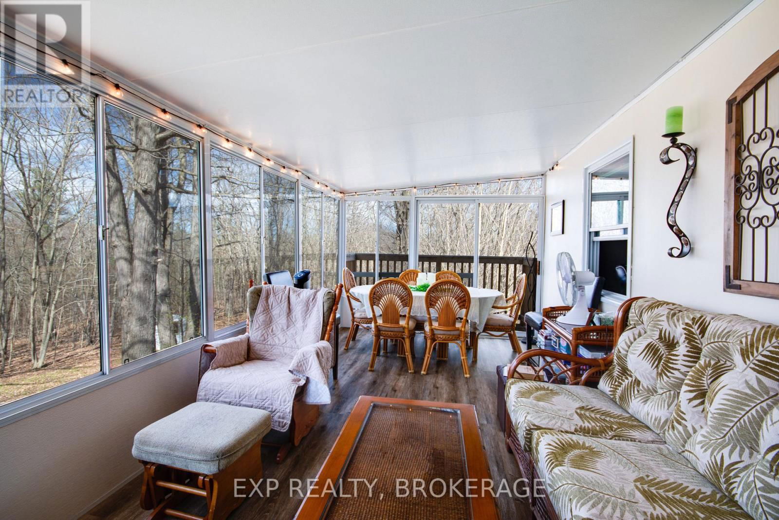 2624 GREEN BAY ROAD Image 25