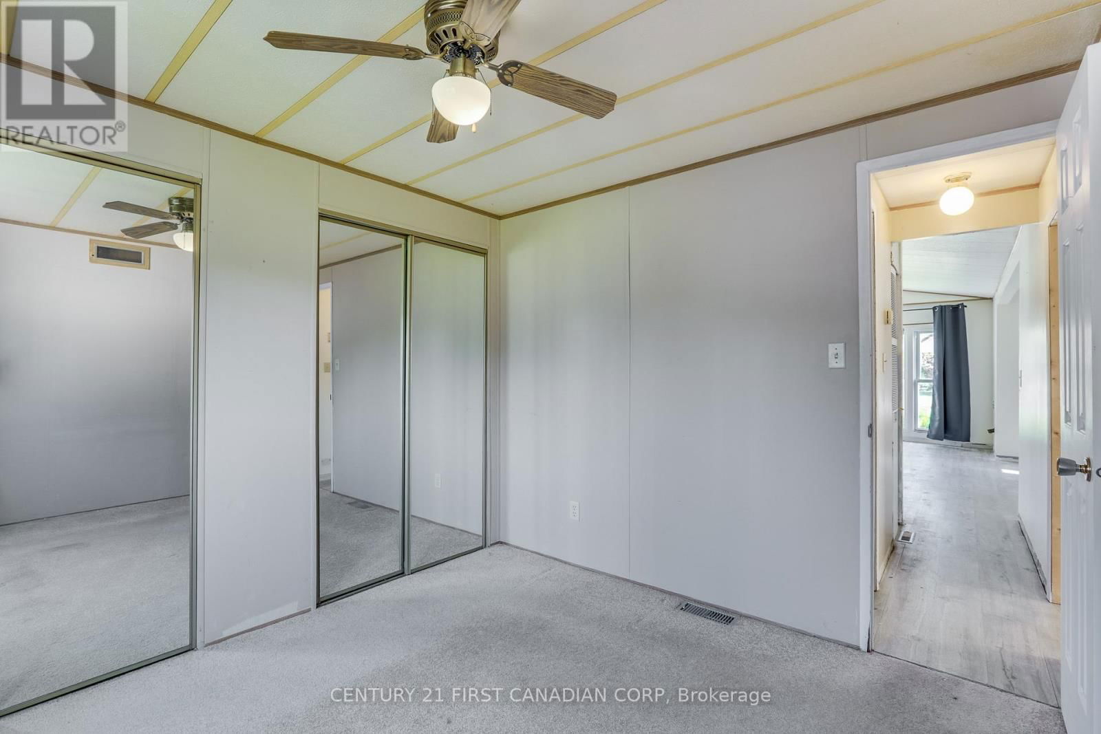 202 - 198 SPRINGBANK DRIVE Image 19