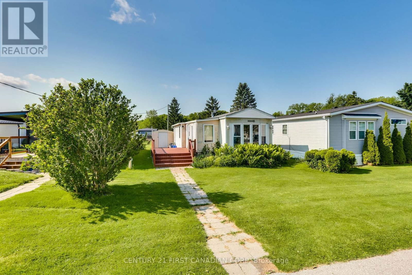 202 - 198 SPRINGBANK DRIVE Image 2