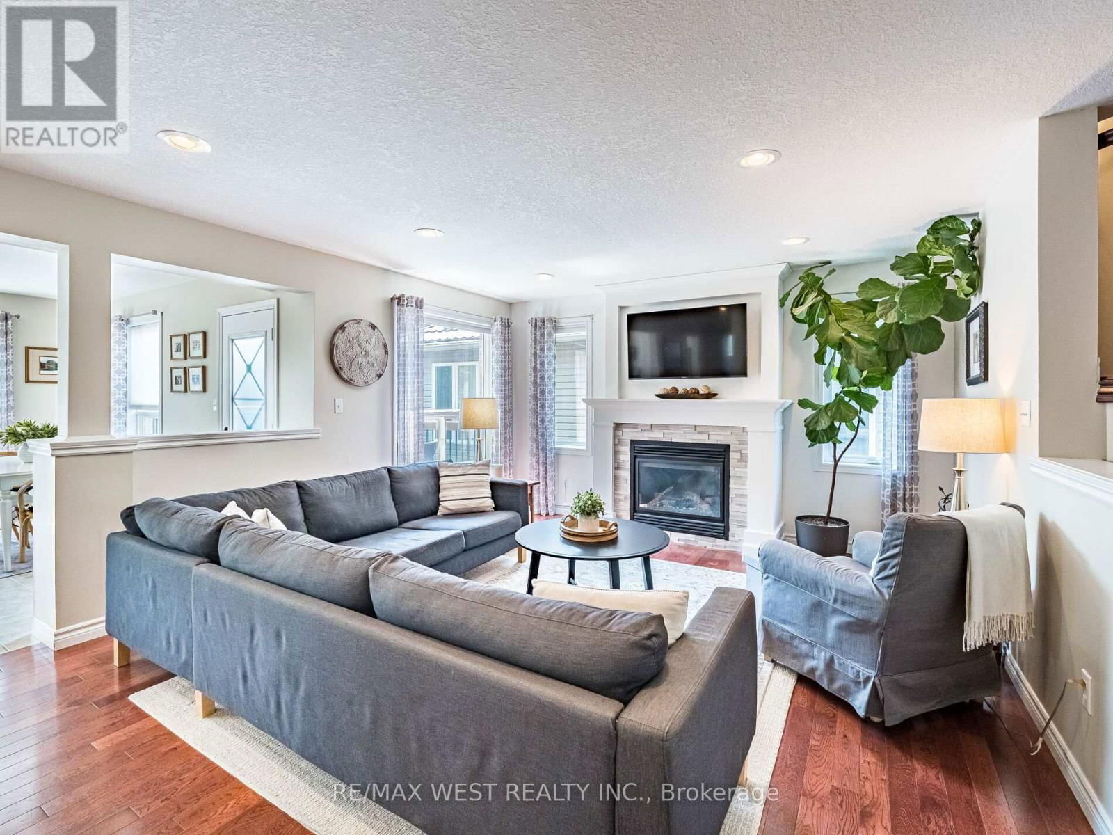 19 BOWEN DRIVE Image 7