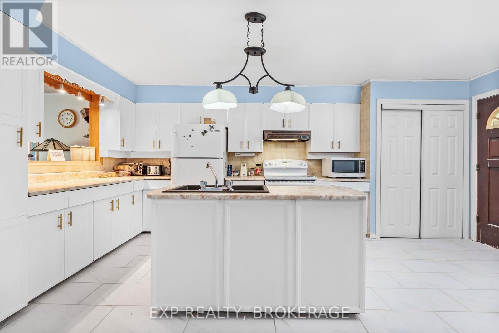 4205 MAPLE DRIVE Image 19