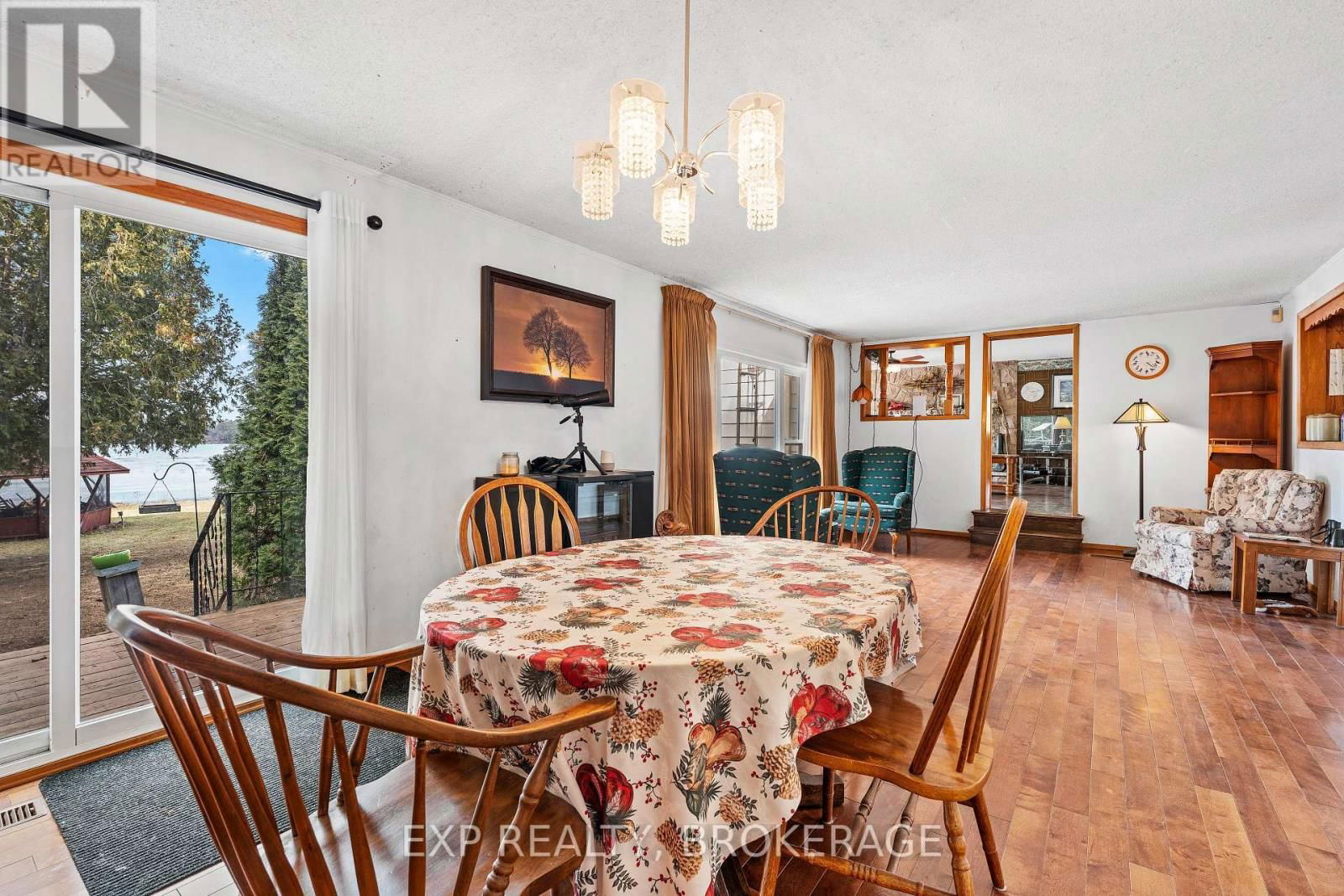 4205 MAPLE DRIVE Image 24