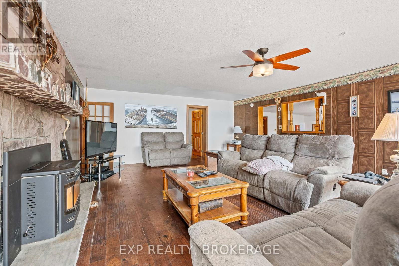 4205 MAPLE DRIVE Image 29