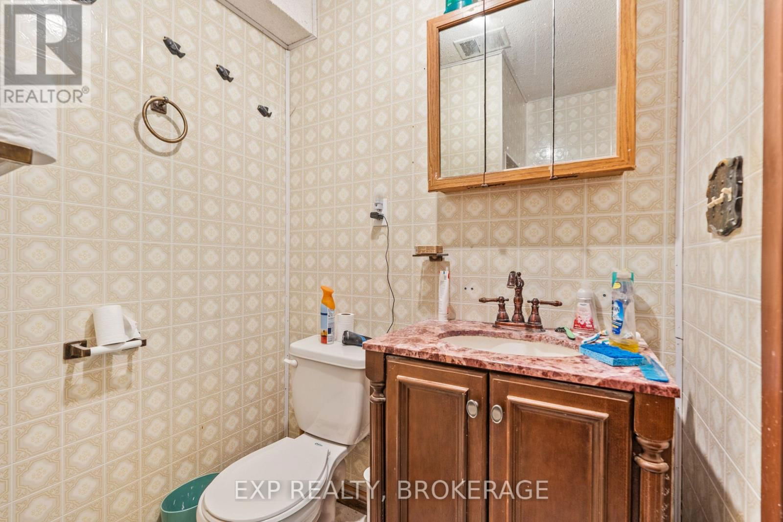 4205 MAPLE DRIVE Image 33