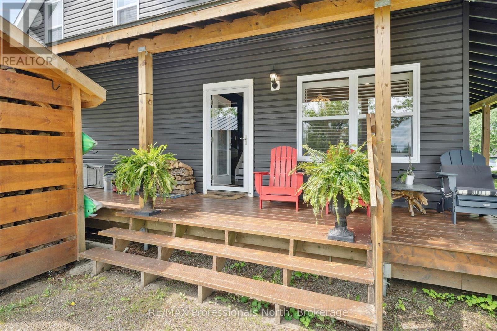 54 MAIN STREET Image 7