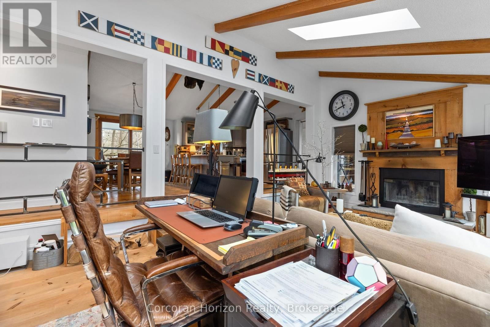 2517 HONEY HARBOUR ROAD Image 16