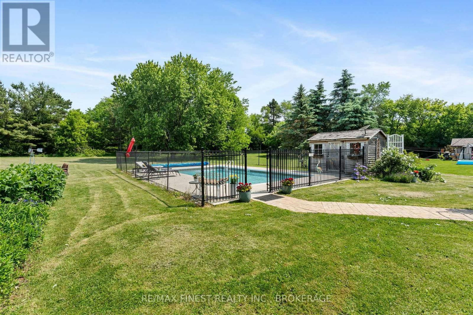 7407 COUNTY ROAD 2 Image 34