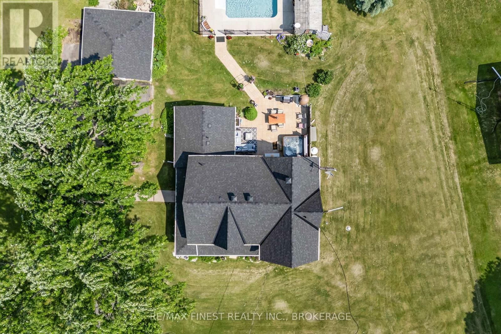 7407 COUNTY ROAD 2 Image 40