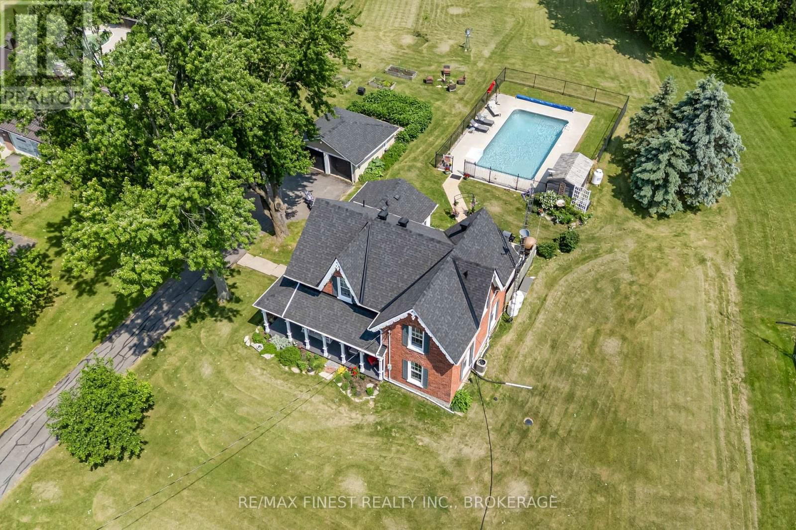 7407 COUNTY ROAD 2 Image 43