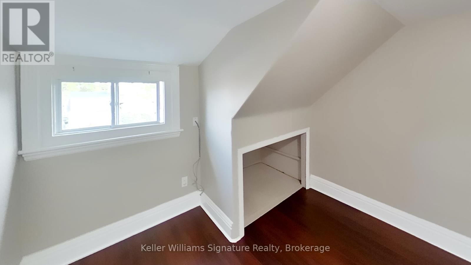 2 - 104 ROSSLYN AVENUE NORTH Image 20