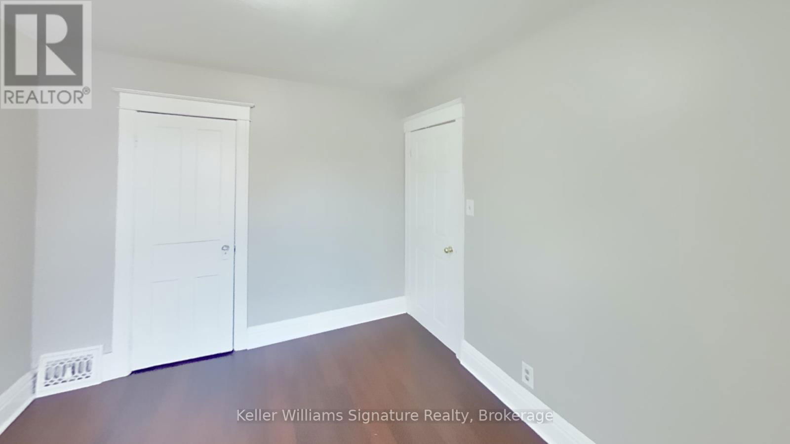 2 - 104 ROSSLYN AVENUE NORTH Image 7