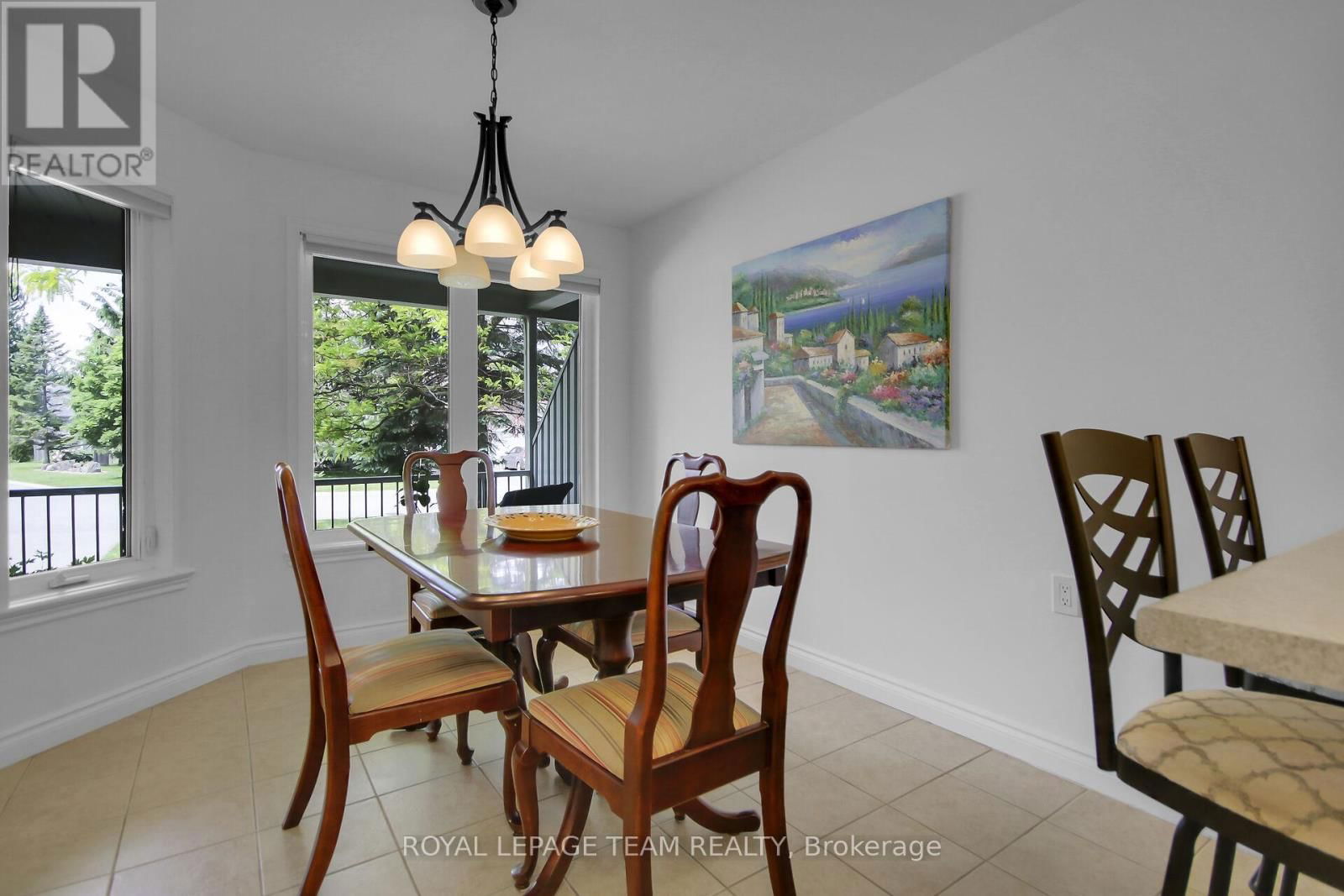 9 WEAVER CRESCENT Image 9
