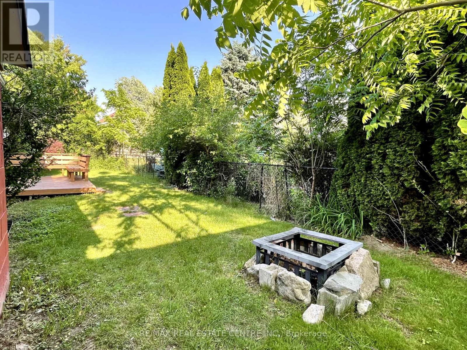 5866 VALLEY WAY Image 20