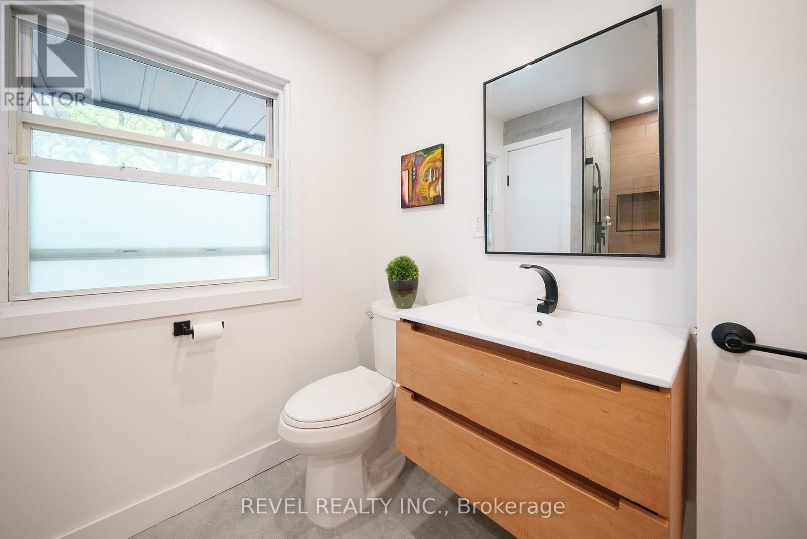 128 BLUERIDGE AVENUE Image 28