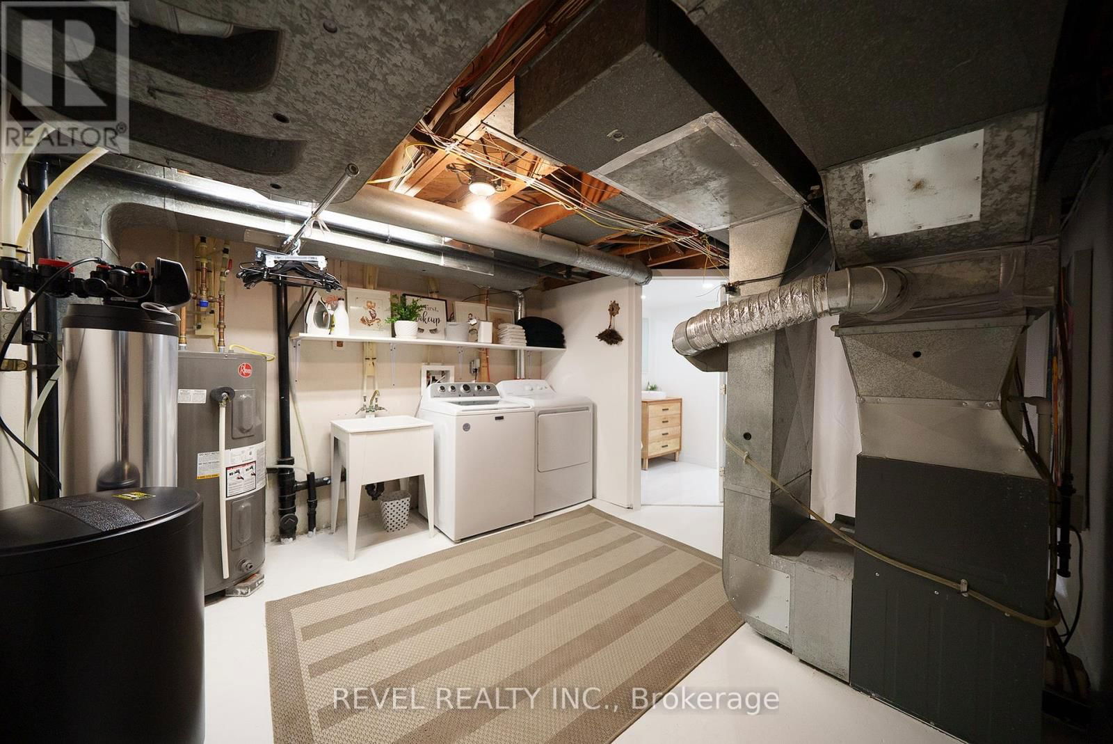 128 BLUERIDGE AVENUE Image 33
