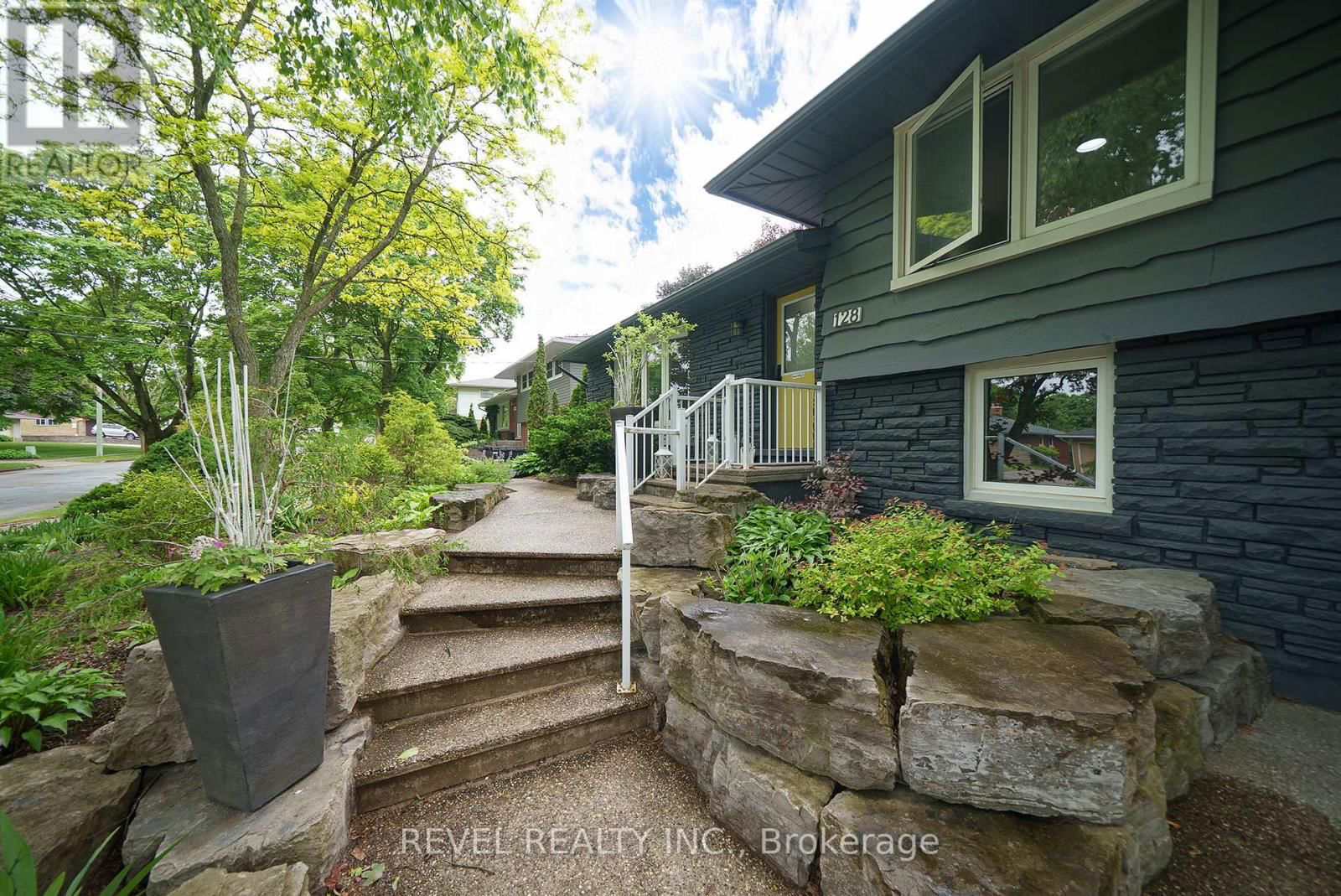 128 BLUERIDGE AVENUE Image 6