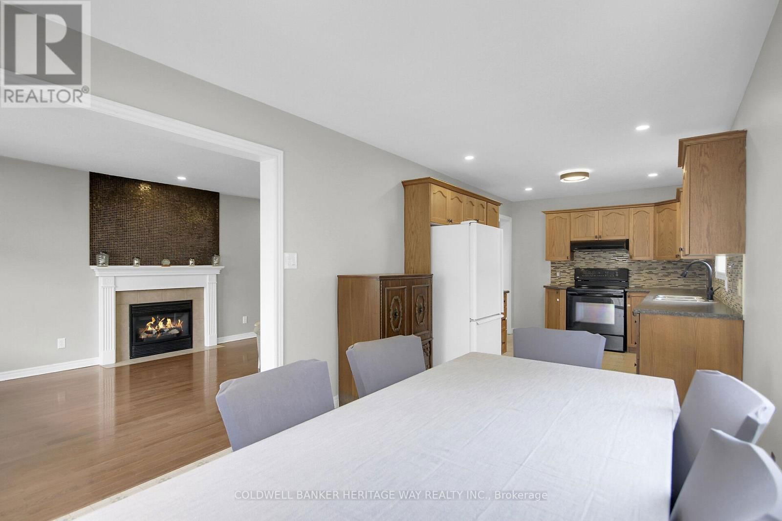 523 JOSEPH STREET Image 20
