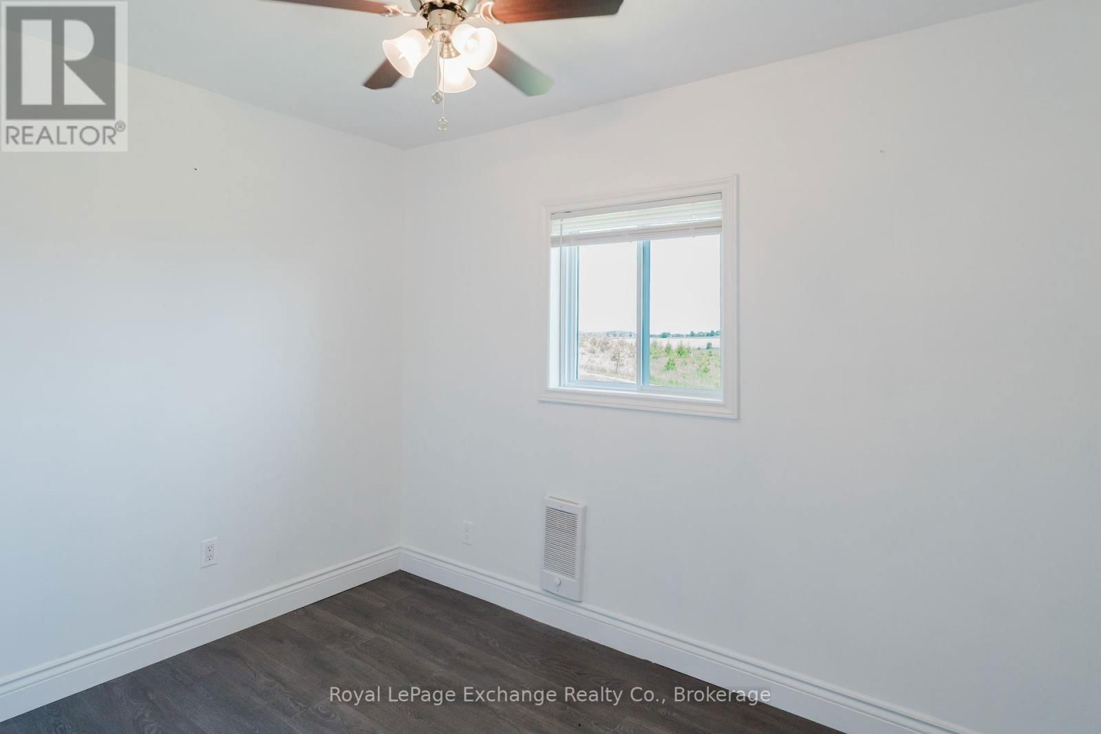 5 URANICK LANE Image 32