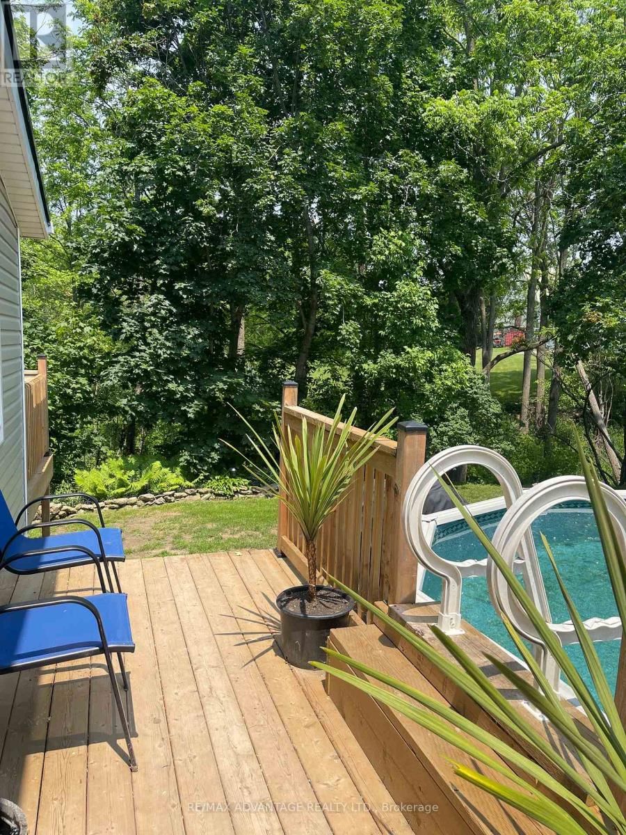 248 BORDEN AVENUE Image 28