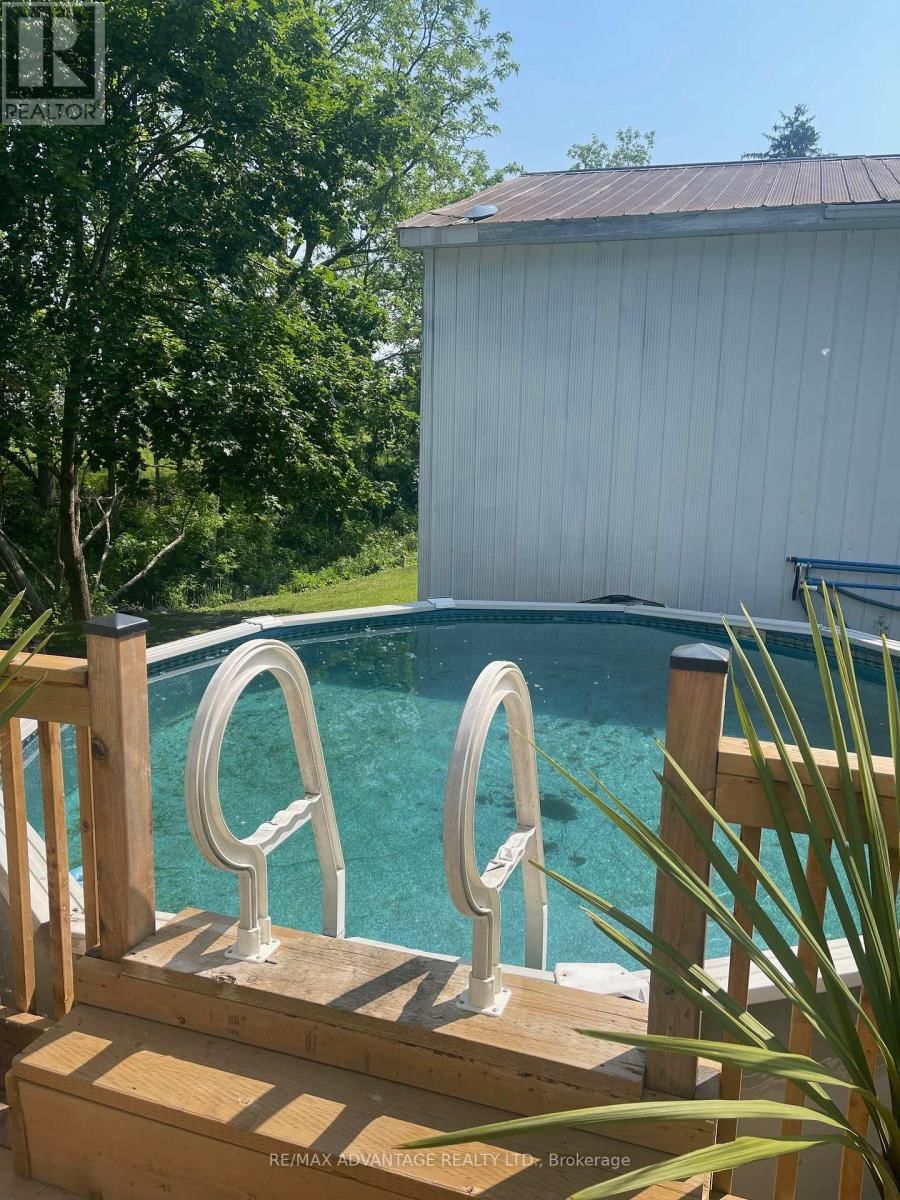 248 BORDEN AVENUE Image 29