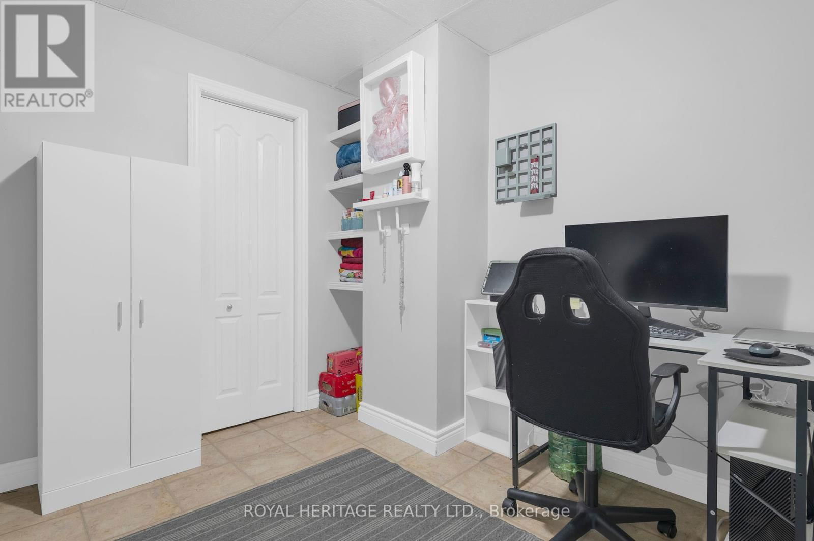 108 EVERETT STREET Image 15