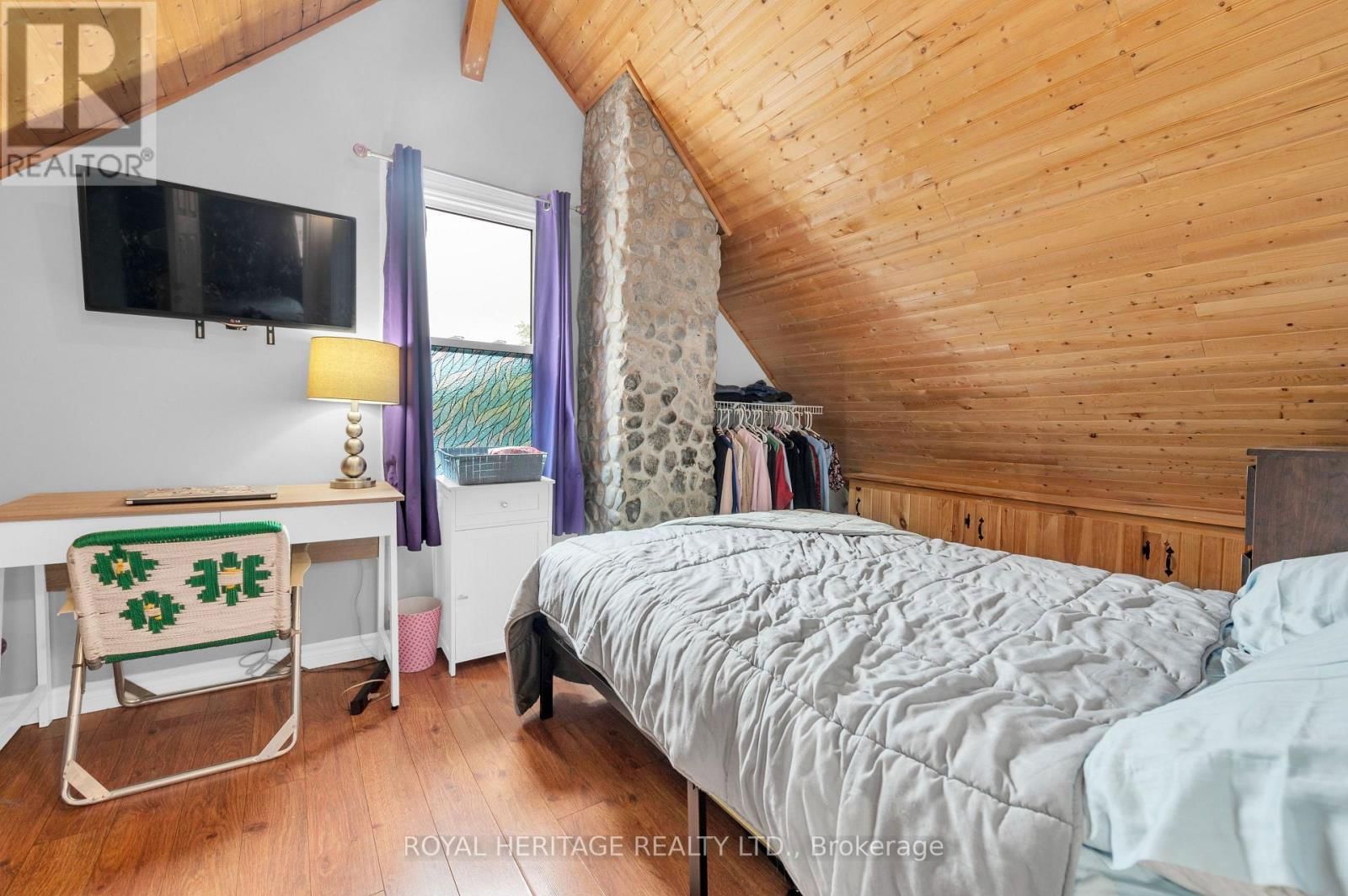 108 EVERETT STREET Image 20