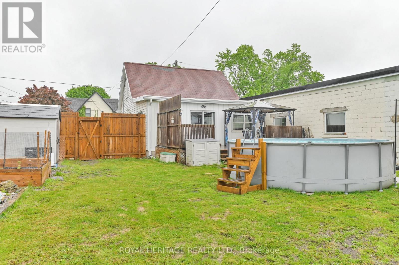 108 EVERETT STREET Image 28