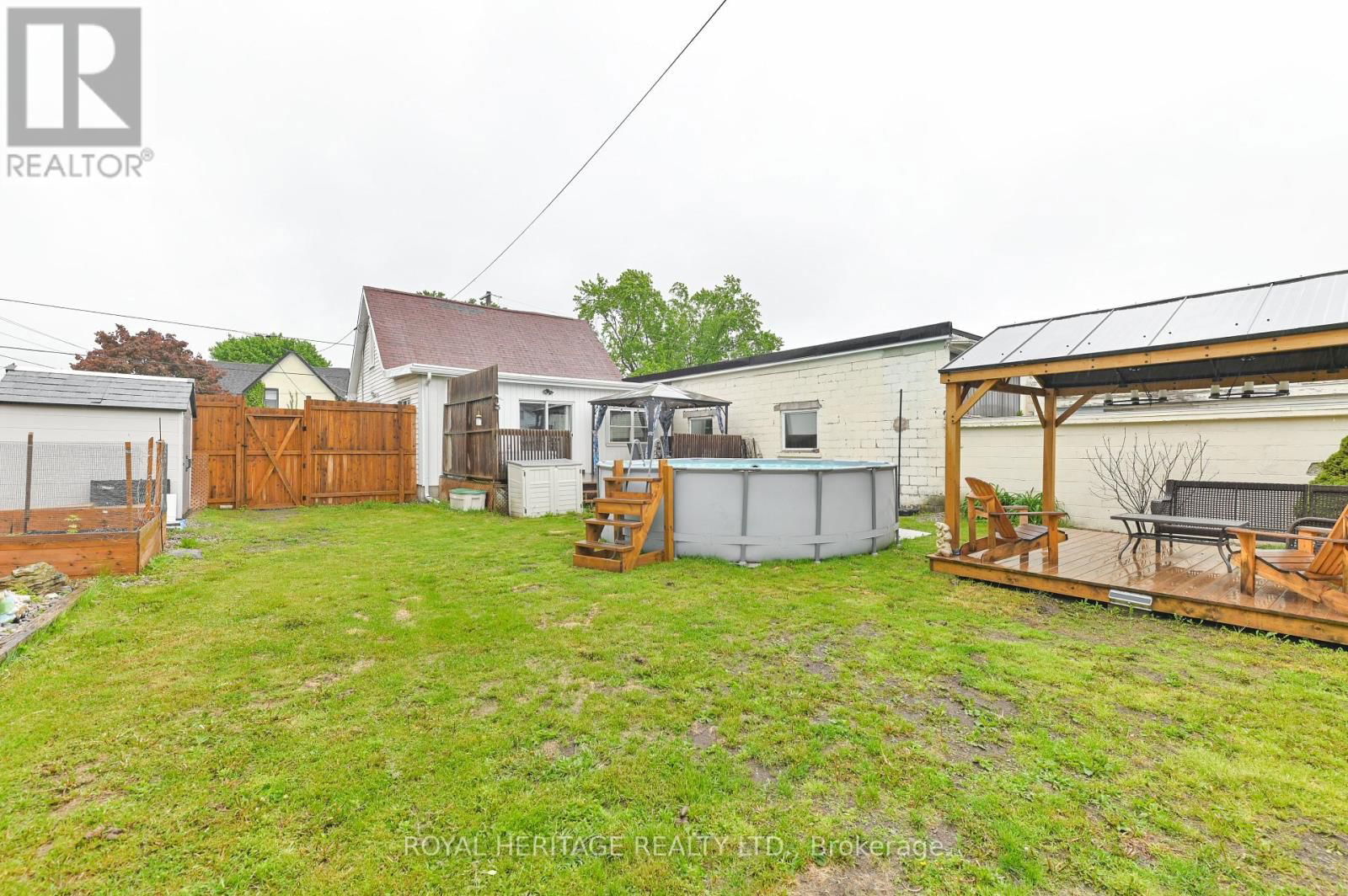 108 EVERETT STREET Image 30