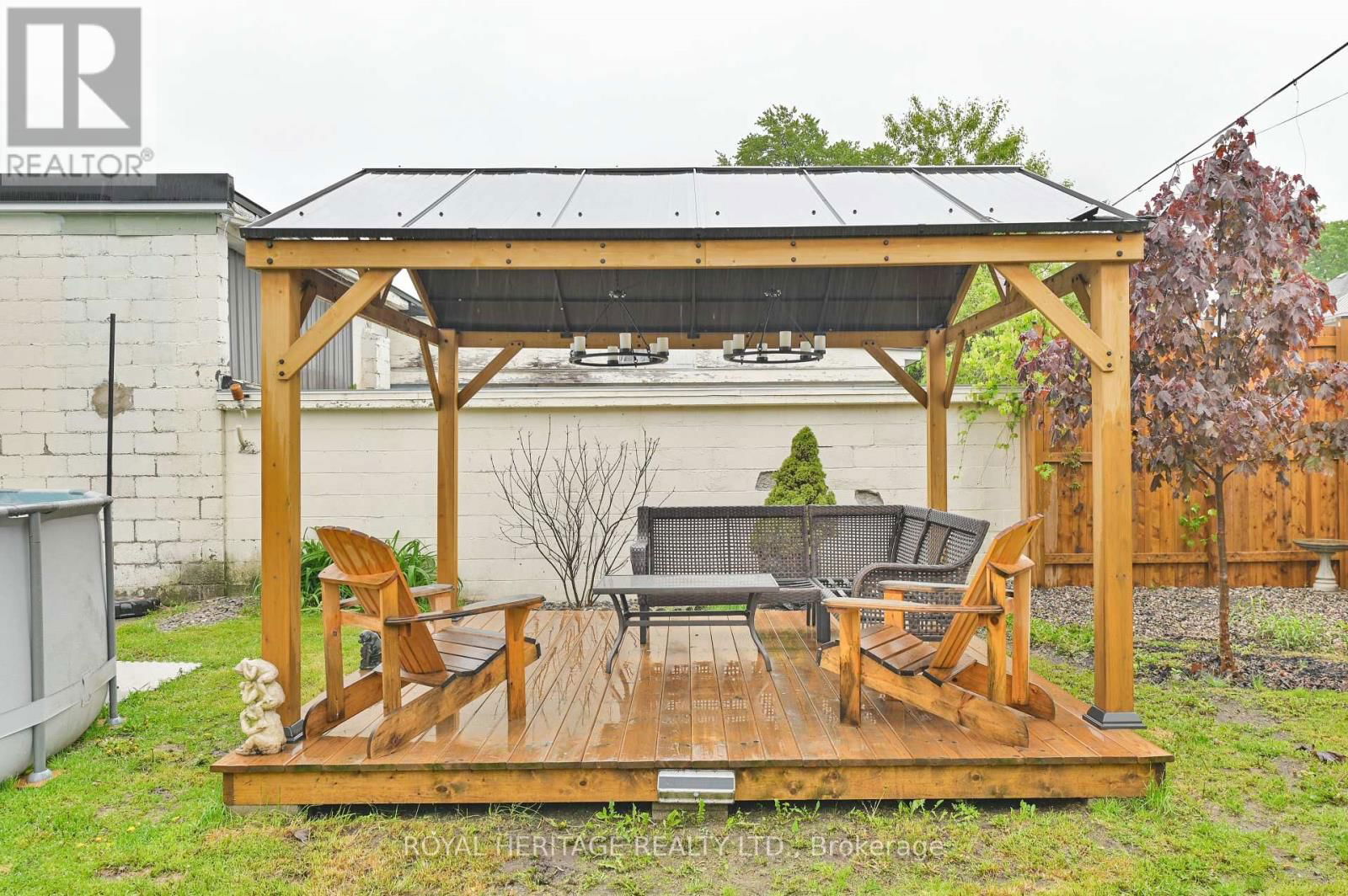 108 EVERETT STREET Image 31