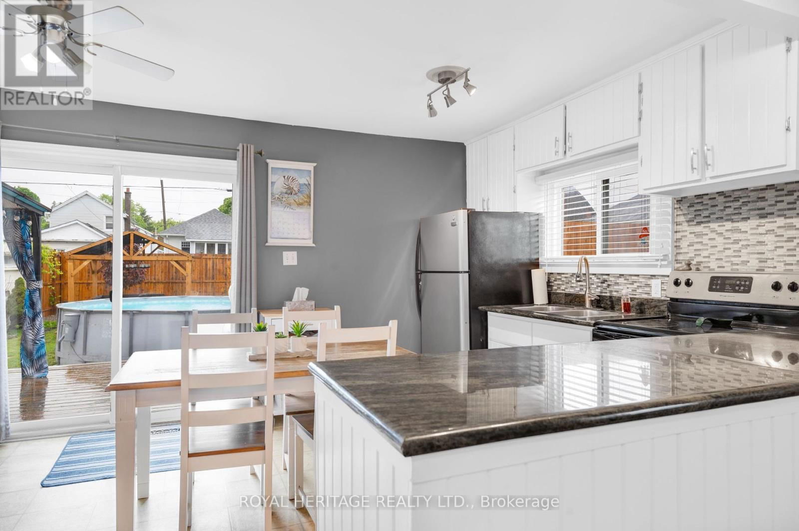 108 EVERETT STREET Image 9