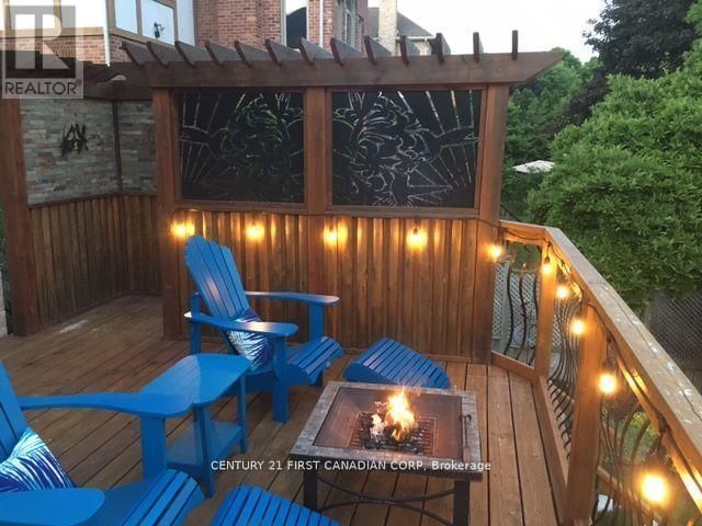 31 GLENRIDGE CRESCENT Image 6