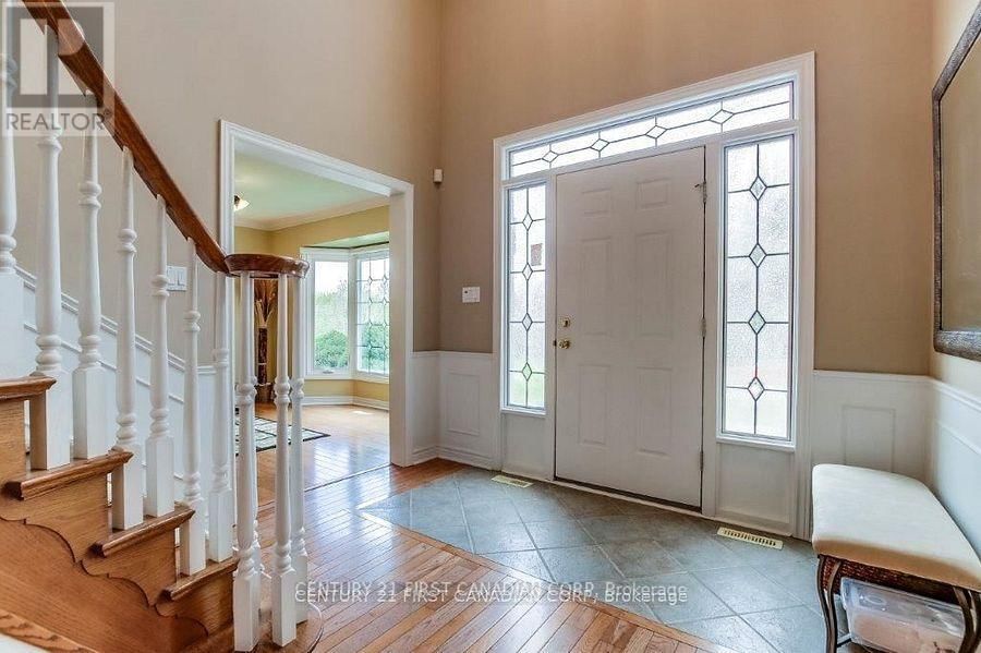 31 GLENRIDGE CRESCENT Image 8