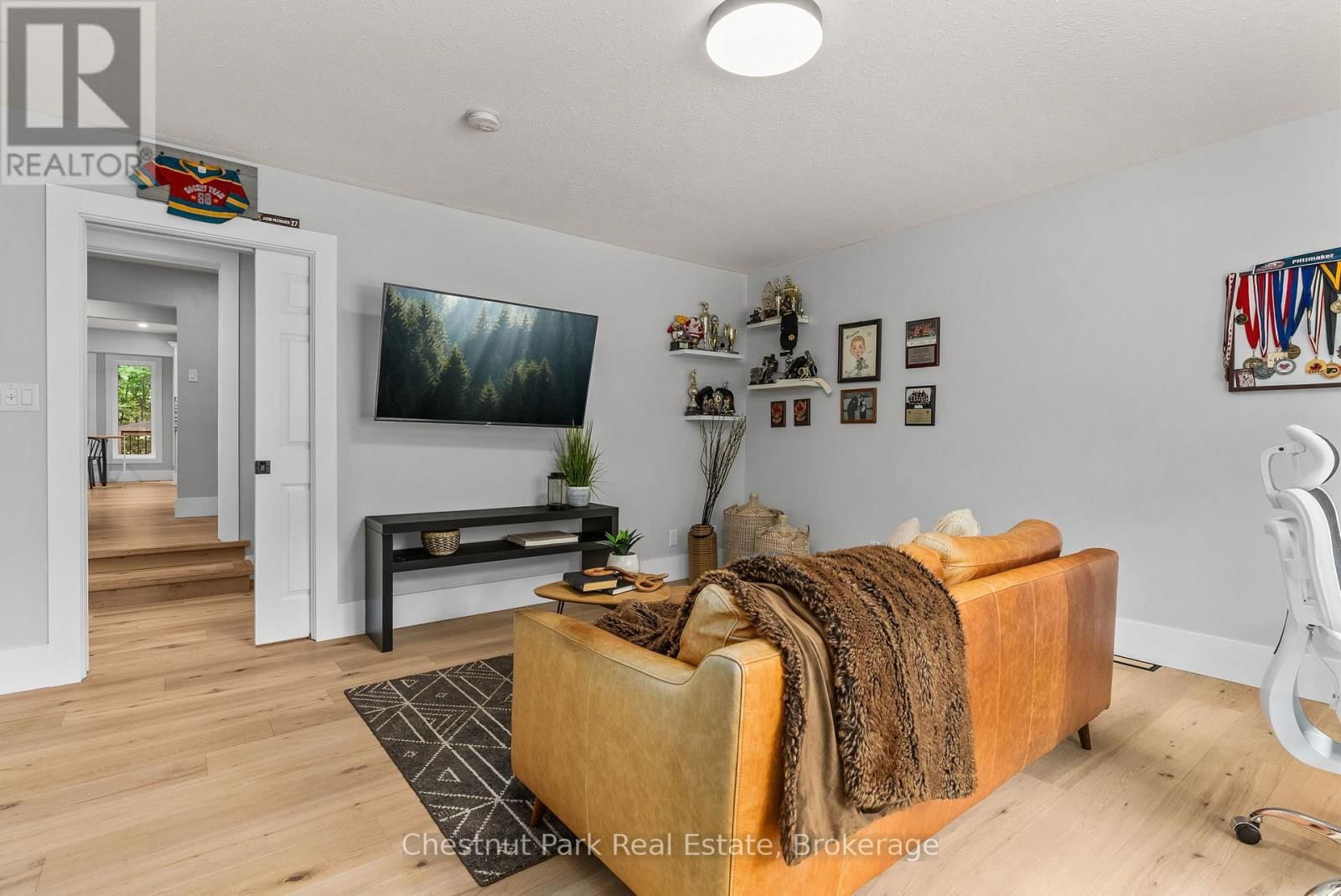 245 SUMMIT DRIVE Image 23