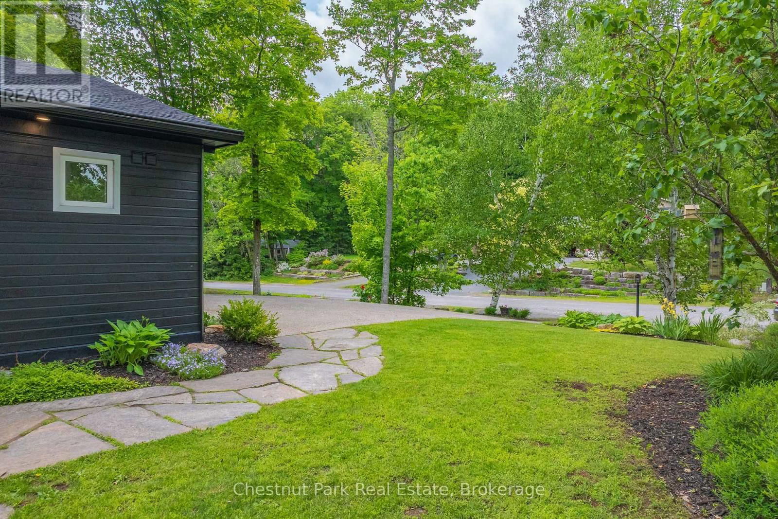 245 SUMMIT DRIVE Image 47
