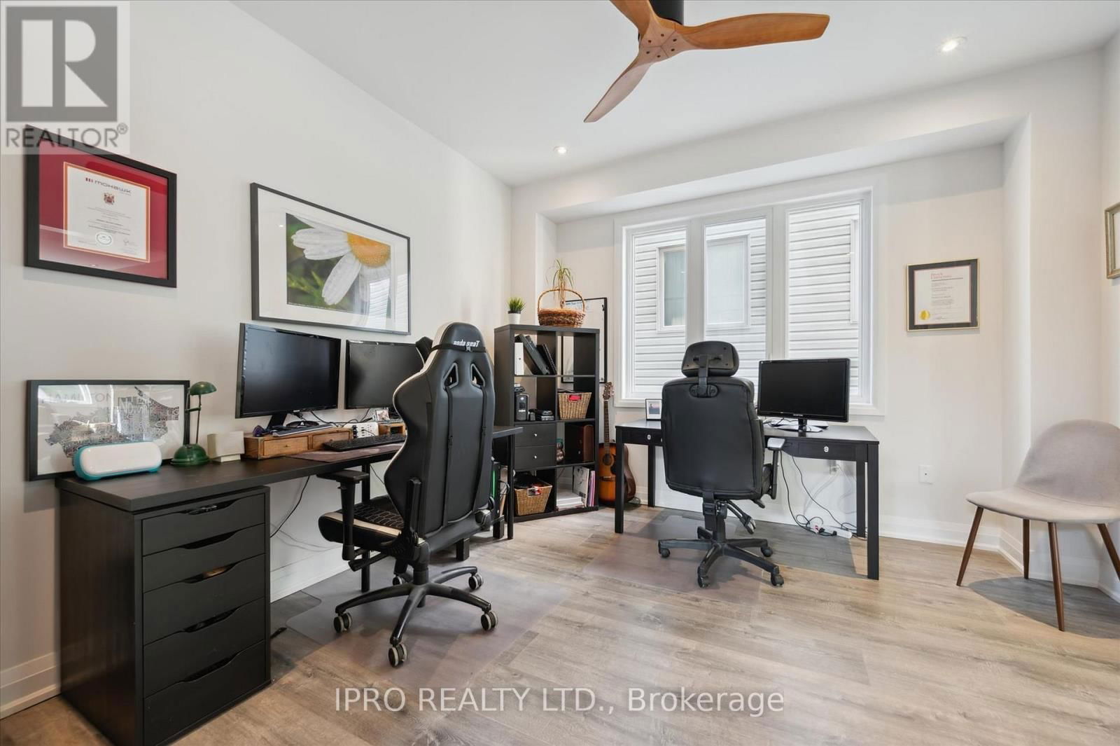 141 MCFARLANE CRESCENT Image 18