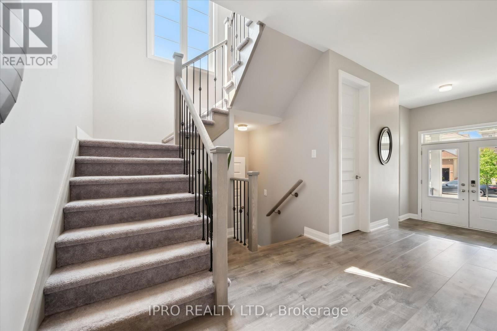 141 MCFARLANE CRESCENT Image 19