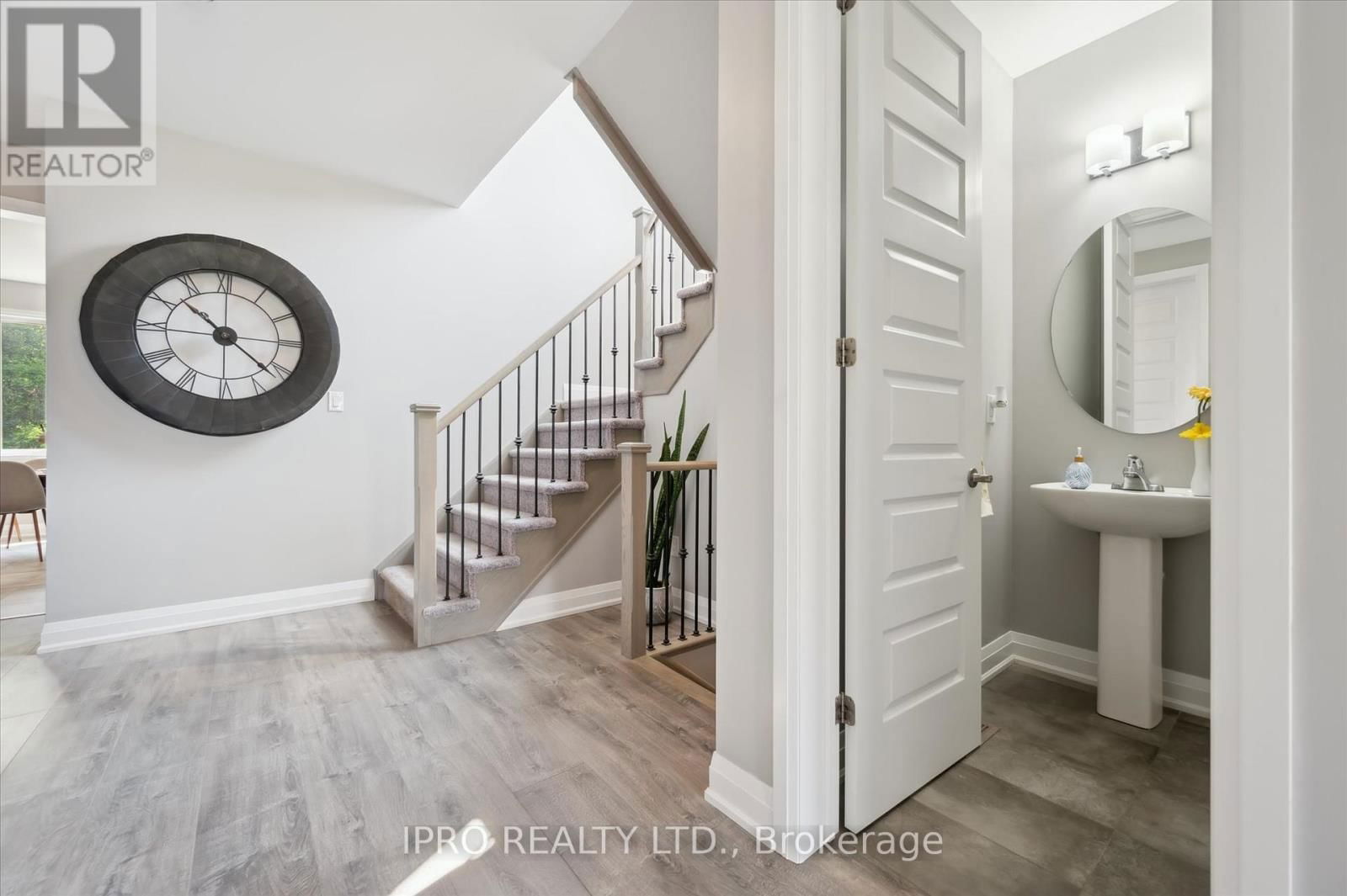 141 MCFARLANE CRESCENT Image 20