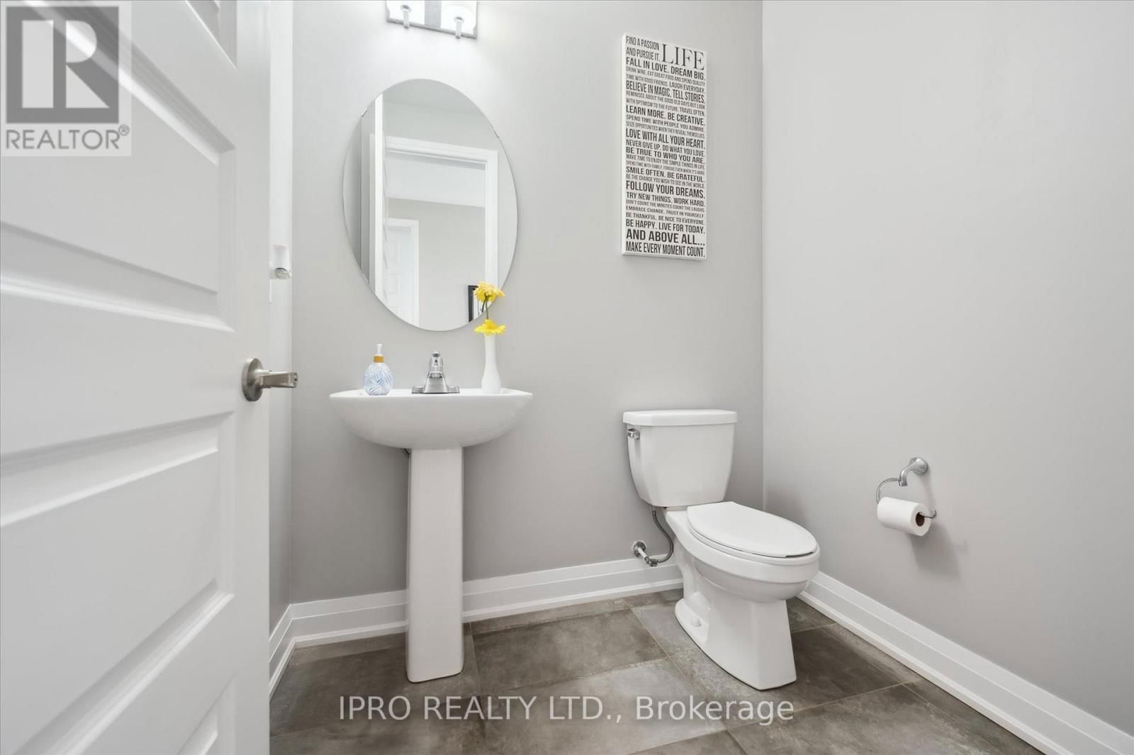 141 MCFARLANE CRESCENT Image 21