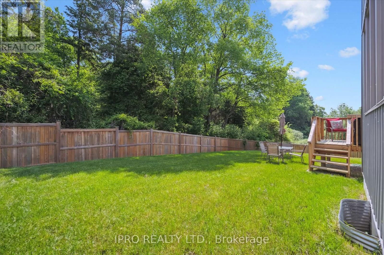 141 MCFARLANE CRESCENT Image 48
