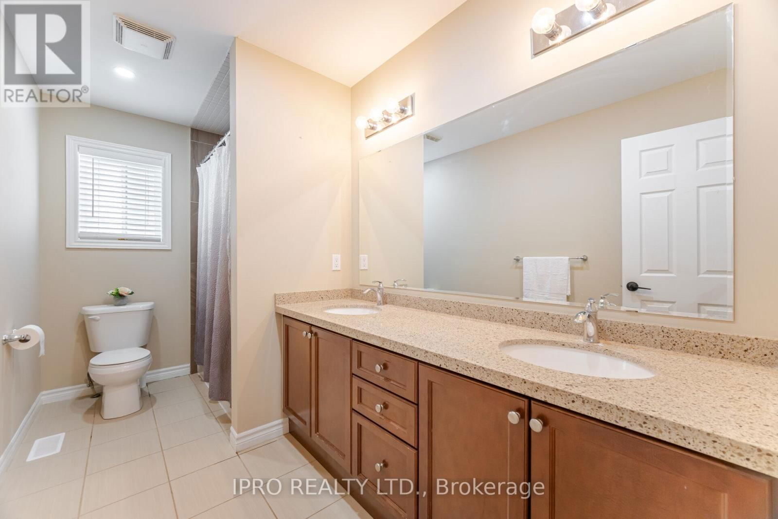 132 COKER CRESCENT Image 24