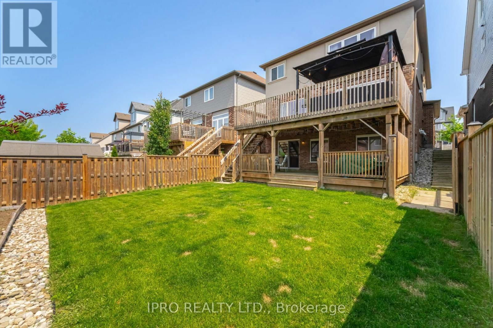 132 COKER CRESCENT Image 38