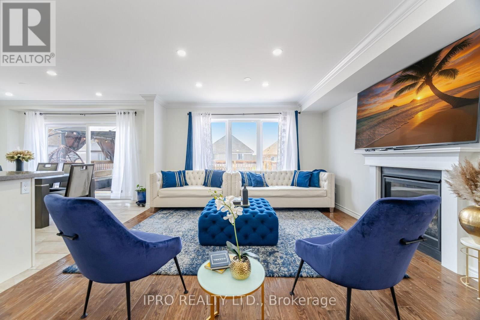 132 COKER CRESCENT Image 7